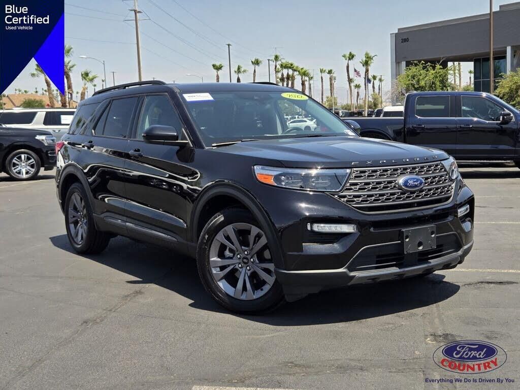 2022 Ford Explorer XLT — photo 1 of 1