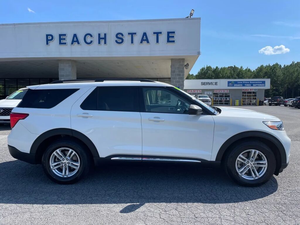 2022 Ford Explorer XLT — photo 1 of 13