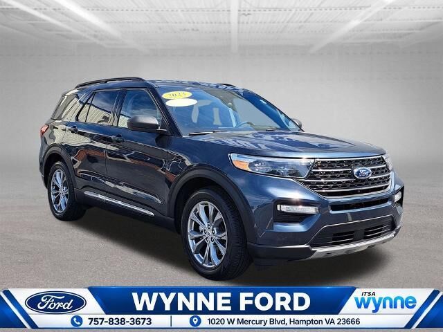 2023 Ford Explorer XLT — photo 1 of 13