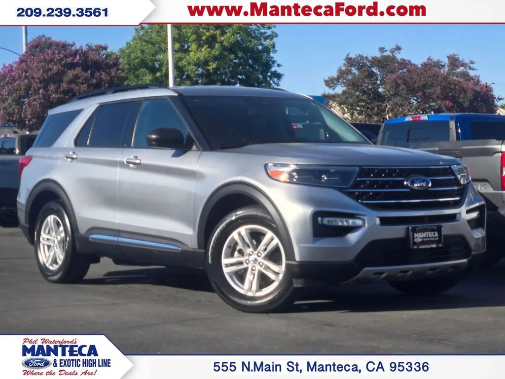 2023 Ford Explorer XLT — photo 1 of 13