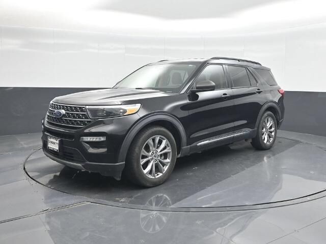 2021 Ford Explorer XLT — photo 1 of 13