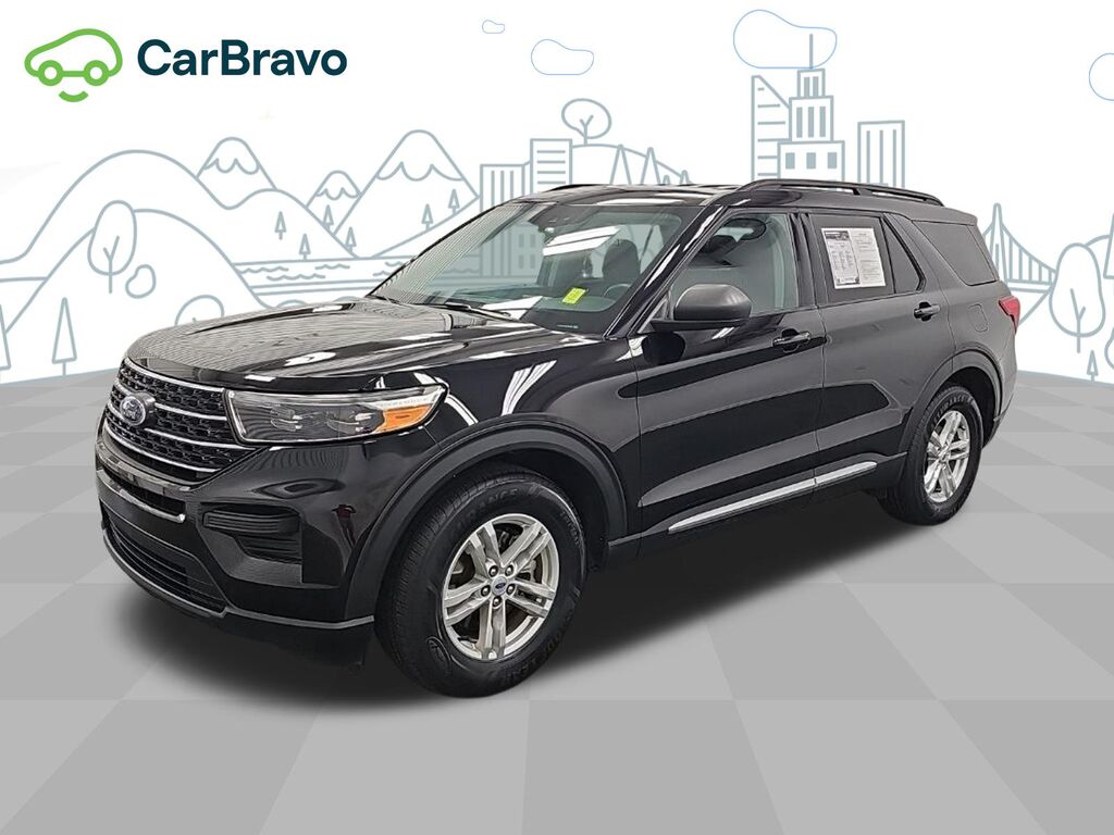 2023 Ford Explorer XLT — photo 1 of 6