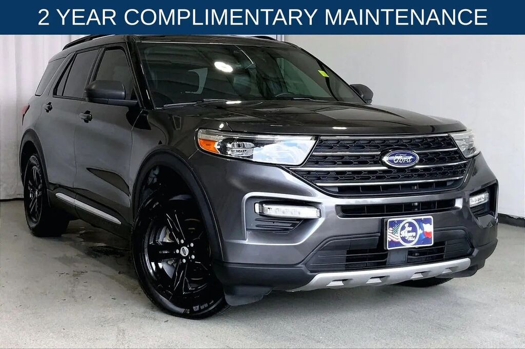2020 Ford Explorer XLT — photo 1 of 13