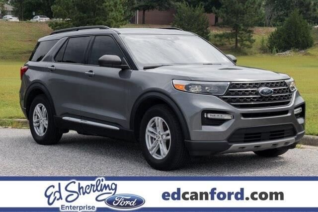 2022 Ford Explorer XLT — photo 1 of 13