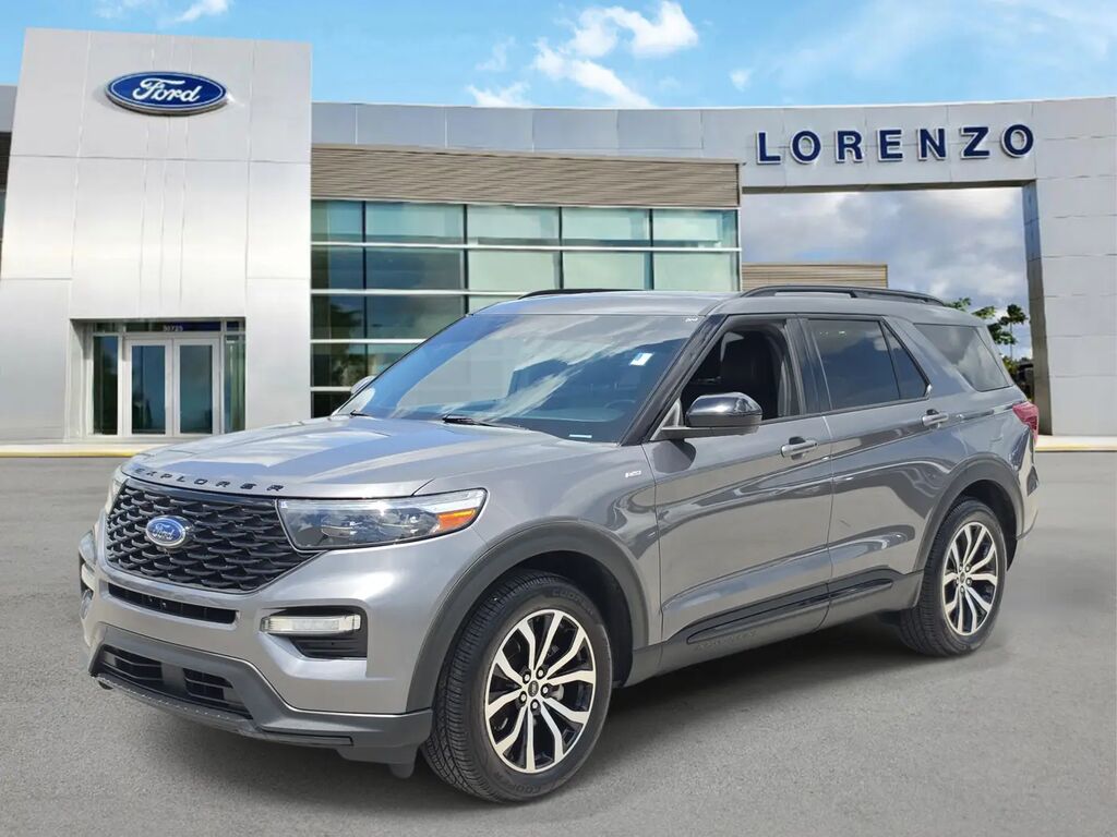 2022 Ford Explorer ST-Line — photo 1 of 13