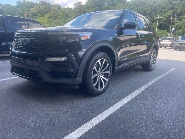 2022 Ford Explorer ST-Line