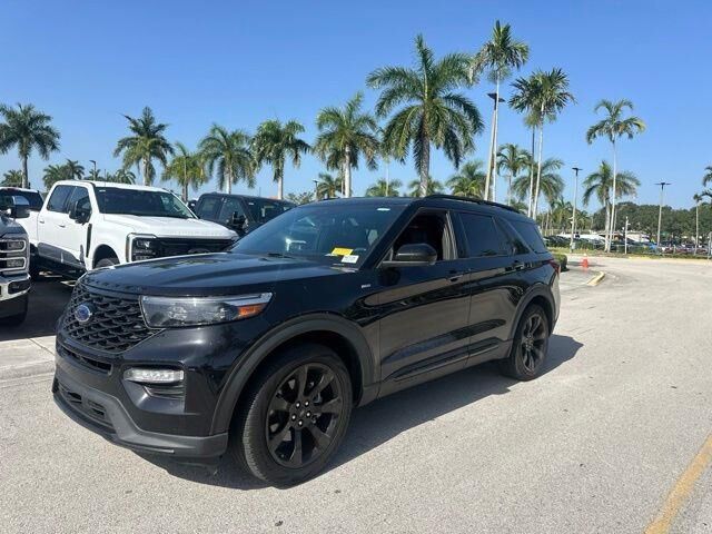 2023 Ford Explorer ST-Line
