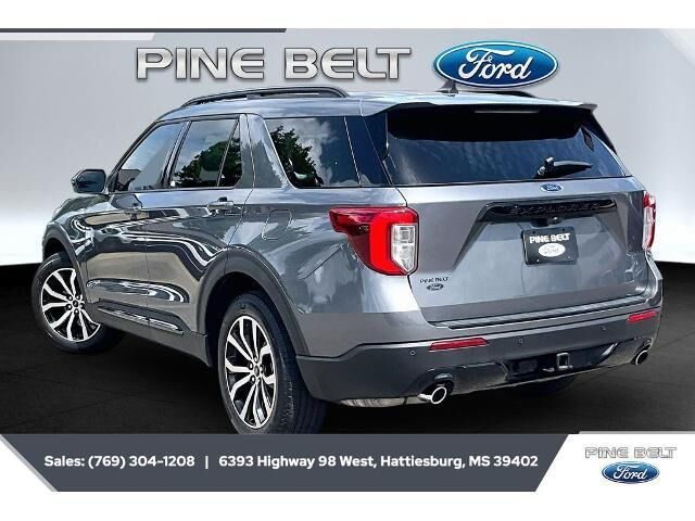 2022 Ford Explorer ST-Line