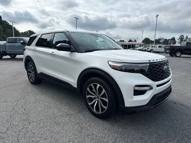 2022 Ford Explorer ST-Line