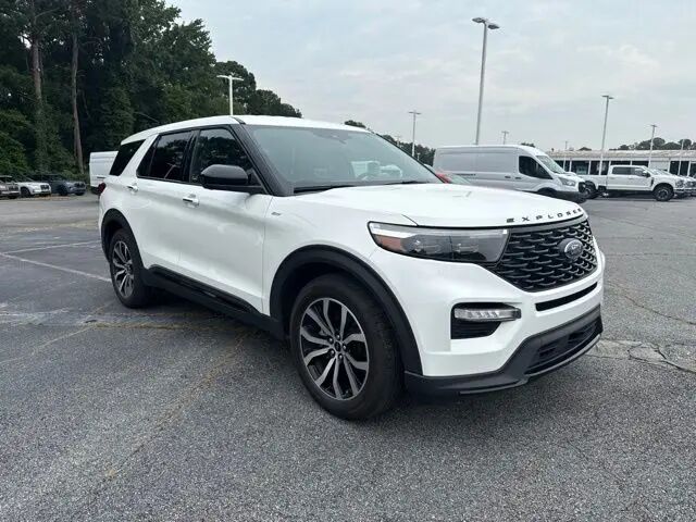 2022 Ford Explorer ST-Line