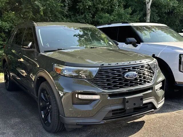2023 Ford Explorer ST-Line