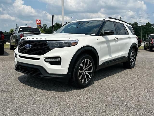2023 Ford Explorer ST-Line