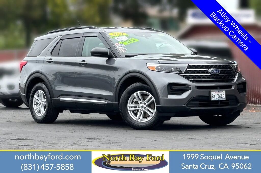 2021 Ford Explorer XLT — photo 1 of 10