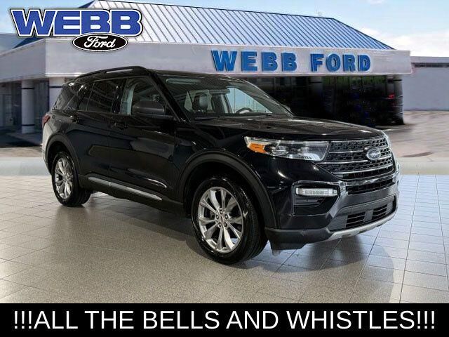 2022 Ford Explorer XLT — photo 1 of 13