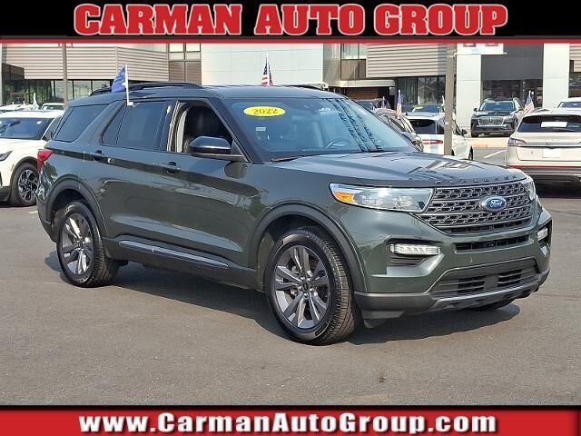 2022 Ford Explorer XLT — photo 1 of 13