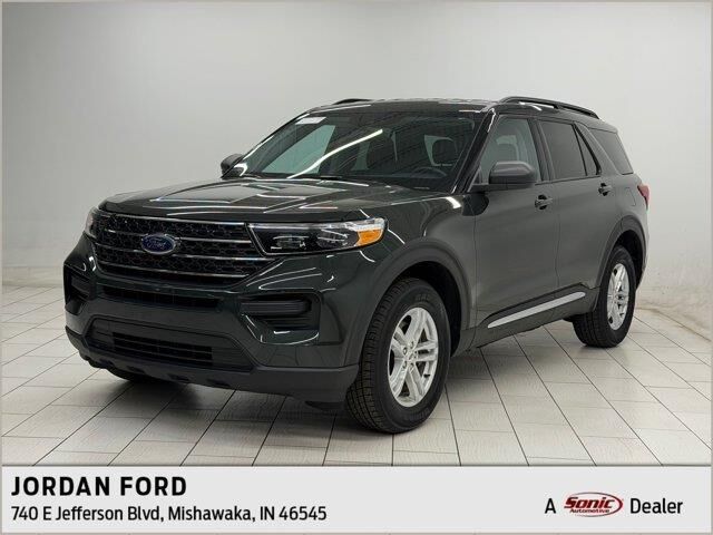 2023 Ford Explorer XLT — photo 1 of 13