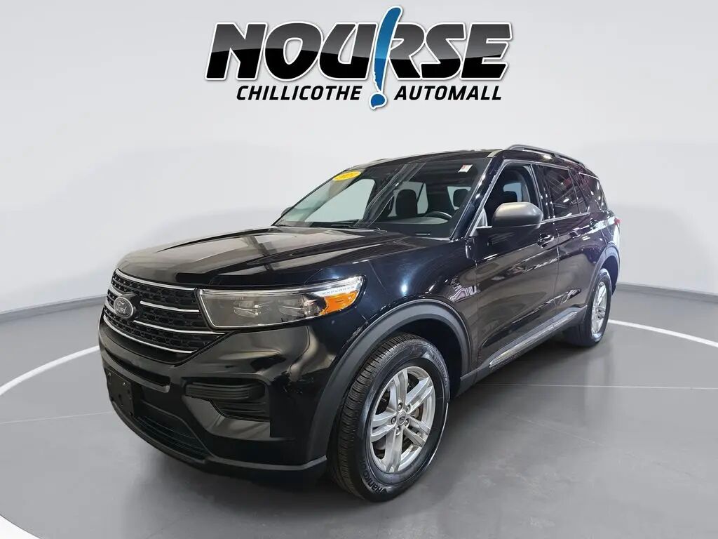 2023 Ford Explorer XLT — photo 1 of 13