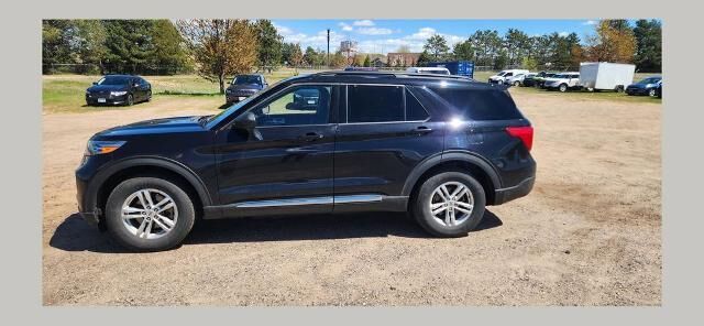 2022 Ford Explorer XLT — photo 1 of 13