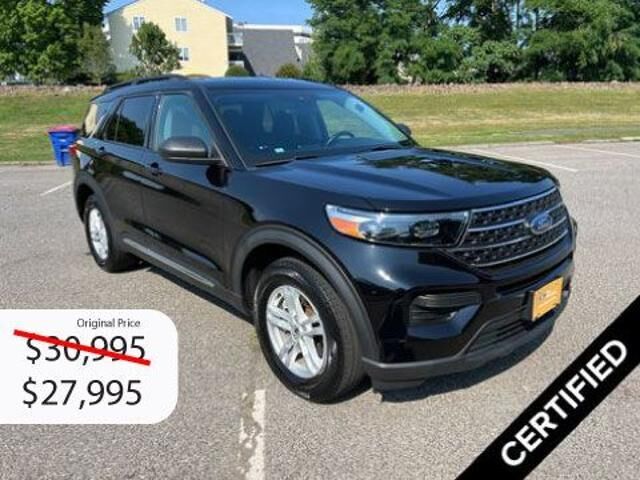 2022 Ford Explorer XLT — photo 1 of 13