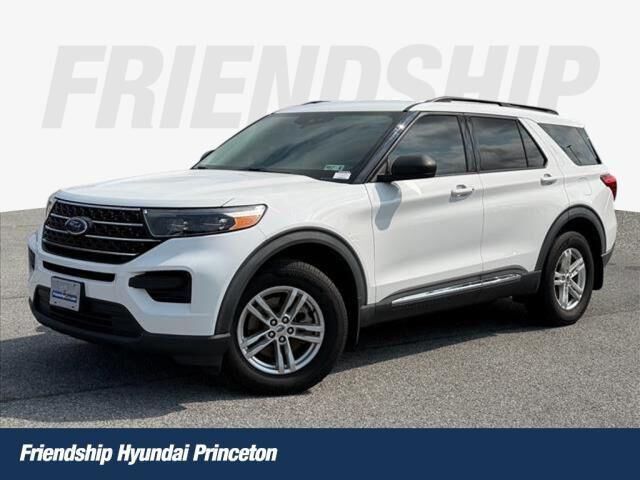 2020 Ford Explorer XLT — photo 1 of 13