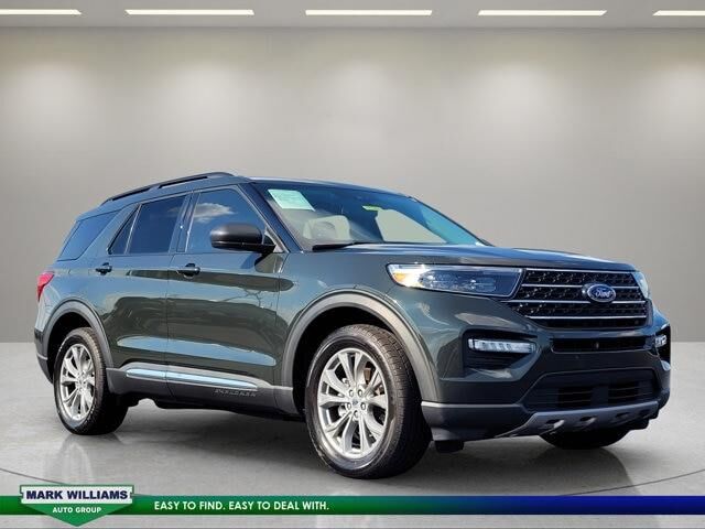 2022 Ford Explorer XLT — photo 1 of 13