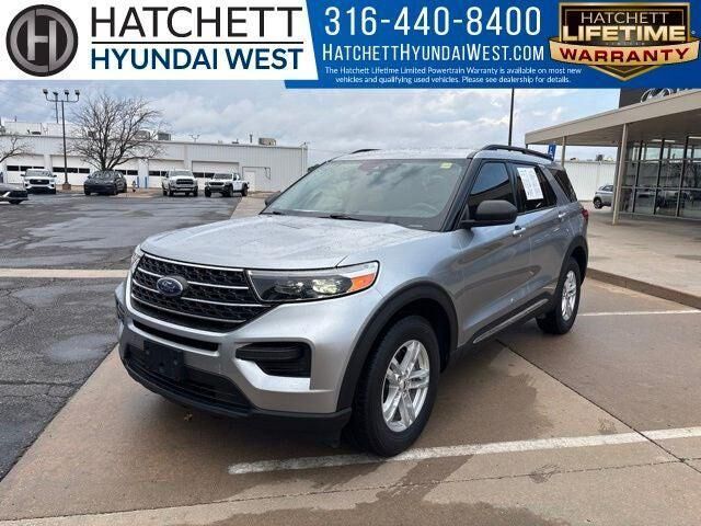 2023 Ford Explorer XLT — photo 1 of 13