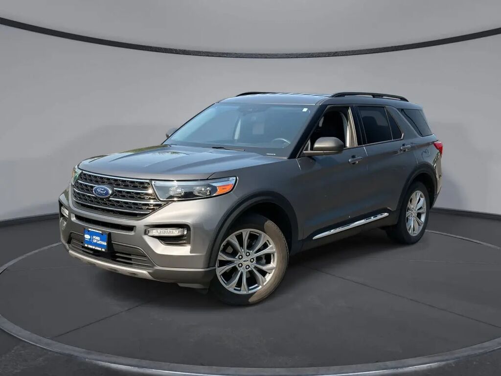 2023 Ford Explorer XLT — photo 1 of 26
