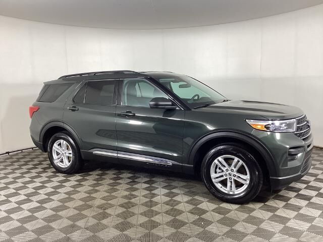 2024 Ford Explorer XLT — photo 1 of 13