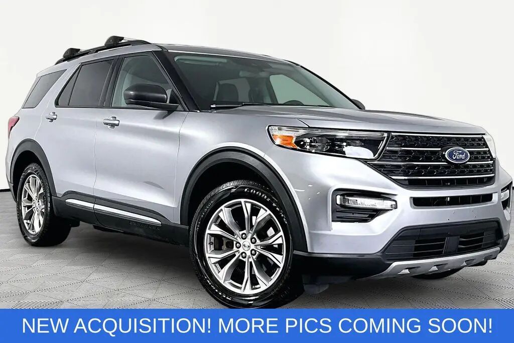 2021 Ford Explorer XLT — photo 1 of 13