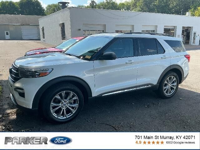 2022 Ford Explorer XLT — photo 1 of 13