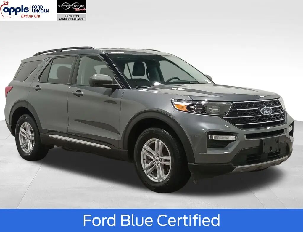 2023 Ford Explorer XLT — photo 1 of 12