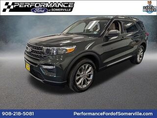 2022 Ford Explorer XLT — photo 1 of 13