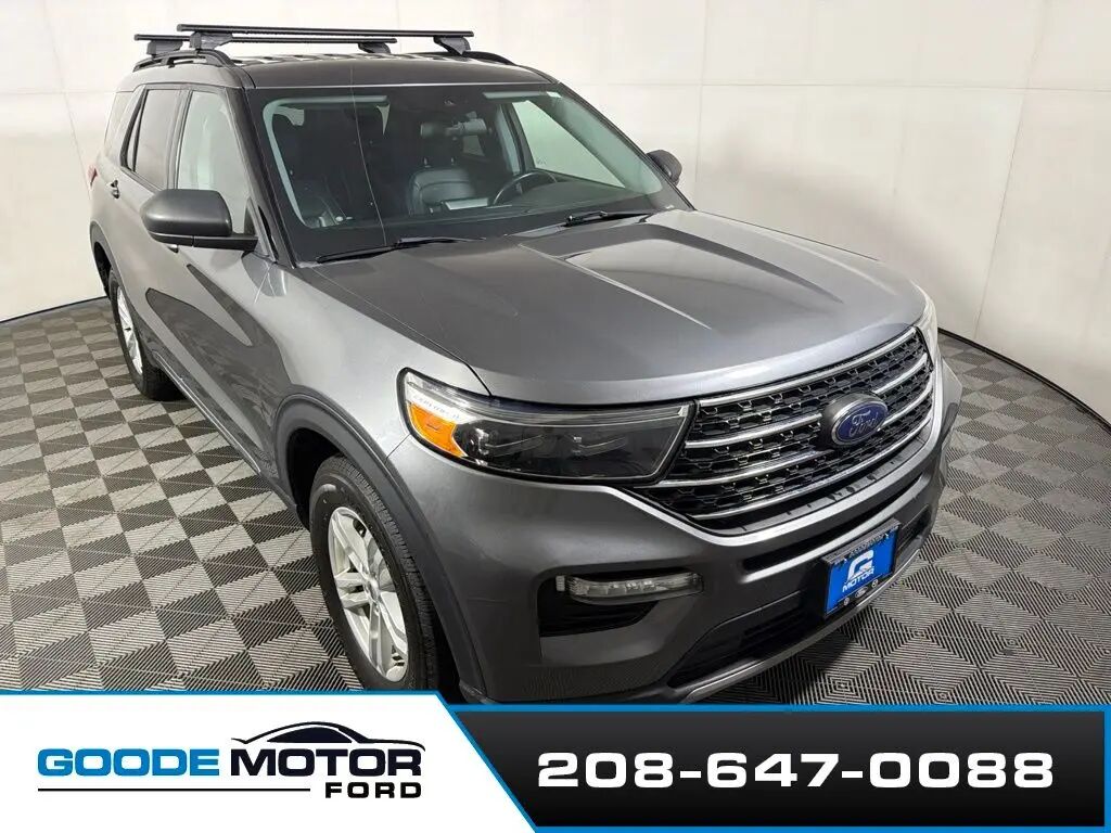 2023 Ford Explorer XLT — photo 1 of 13