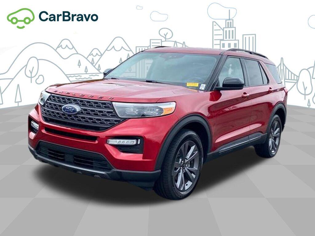 2023 Ford Explorer XLT — photo 1 of 6