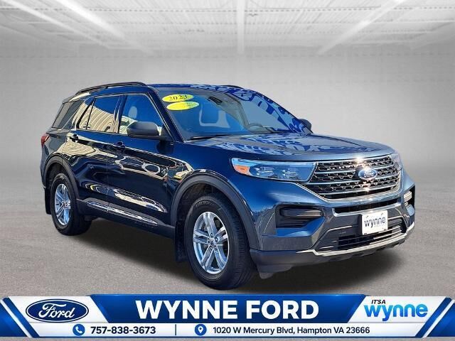 2023 Ford Explorer XLT — photo 1 of 13