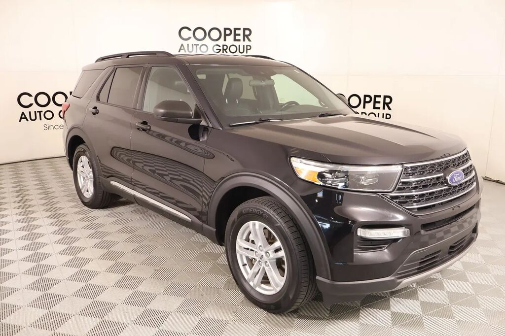 2020 Ford Explorer XLT — photo 1 of 13