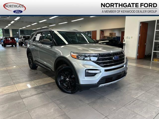 2020 Ford Explorer XLT — photo 1 of 13