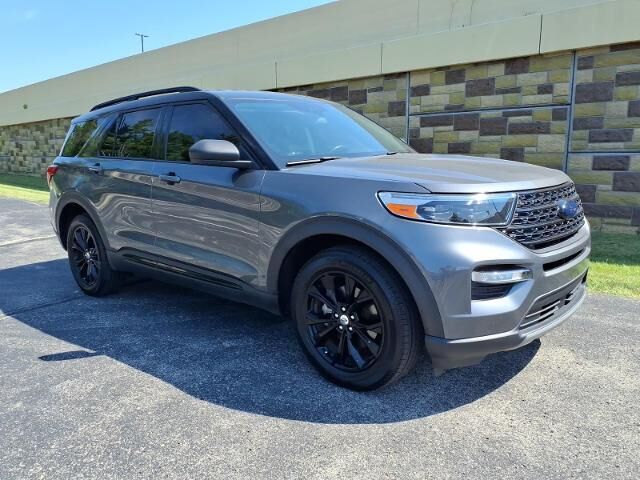2021 Ford Explorer XLT — photo 1 of 13