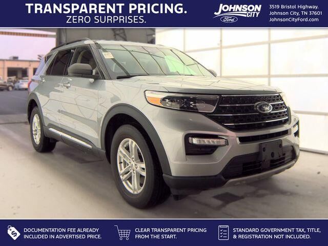 2022 Ford Explorer XLT — photo 1 of 10
