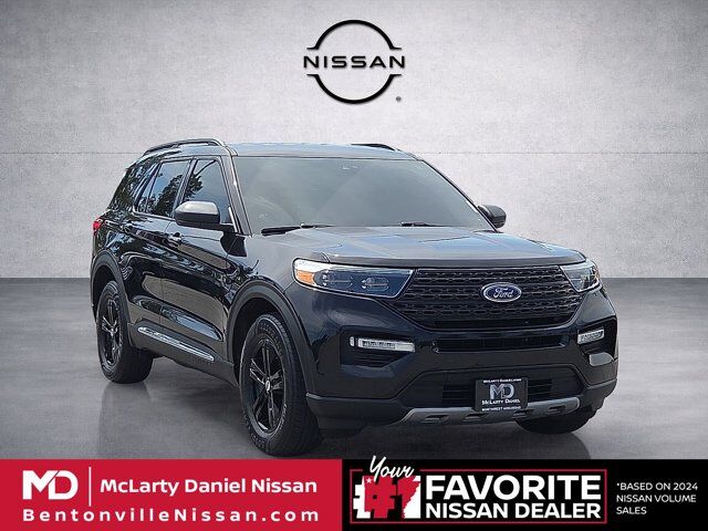 2022 Ford Explorer XLT — photo 1 of 13