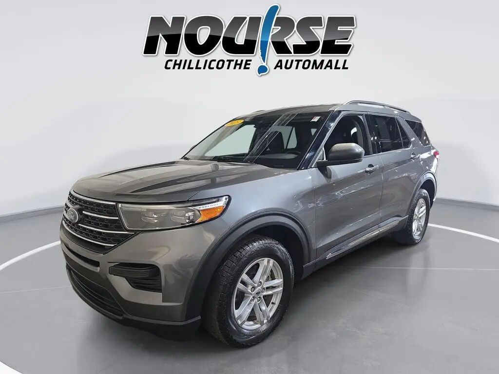 2023 Ford Explorer XLT — photo 1 of 13