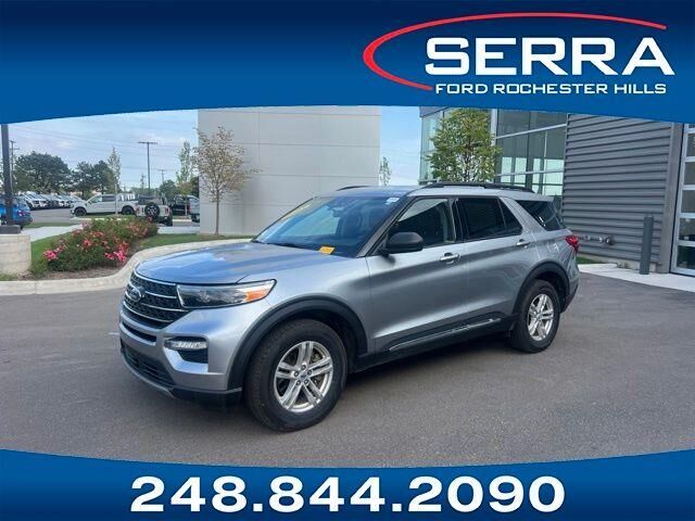 2023 Ford Explorer XLT — photo 1 of 13