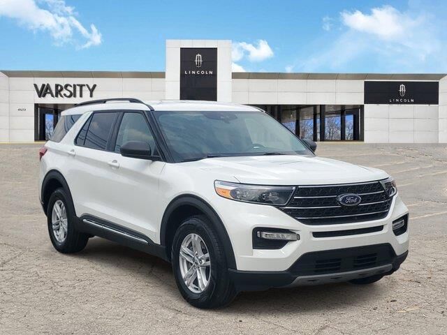 2024 Ford Explorer XLT — photo 1 of 13