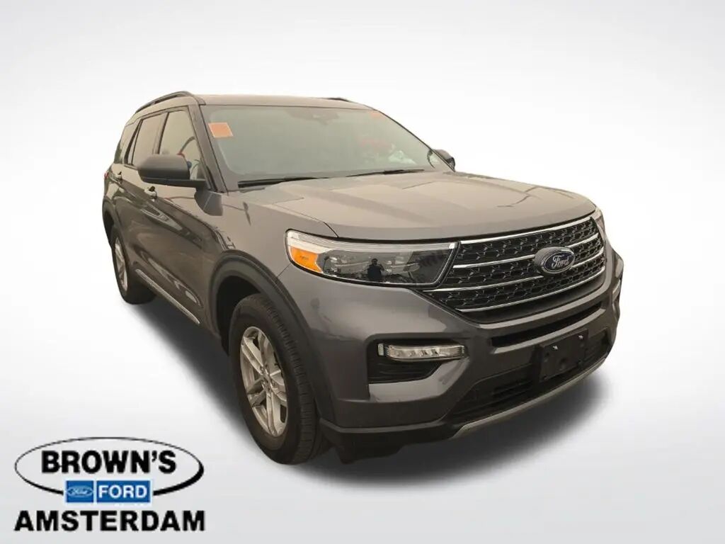 2022 Ford Explorer XLT — photo 1 of 13