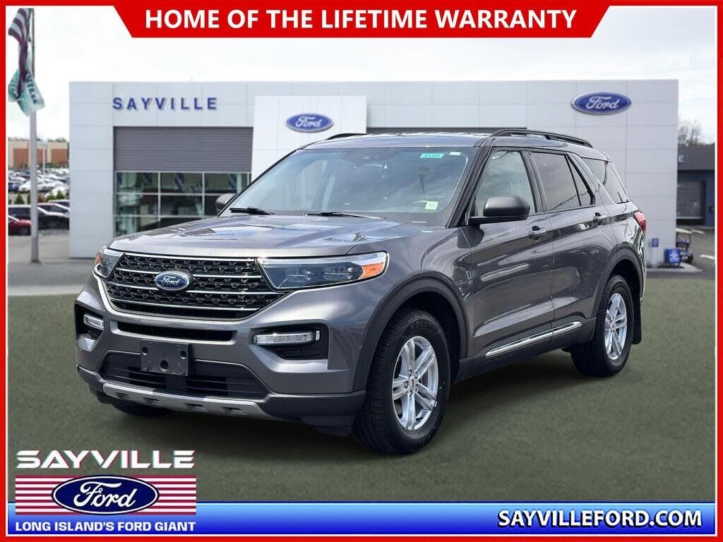 2023 Ford Explorer XLT — photo 1 of 14