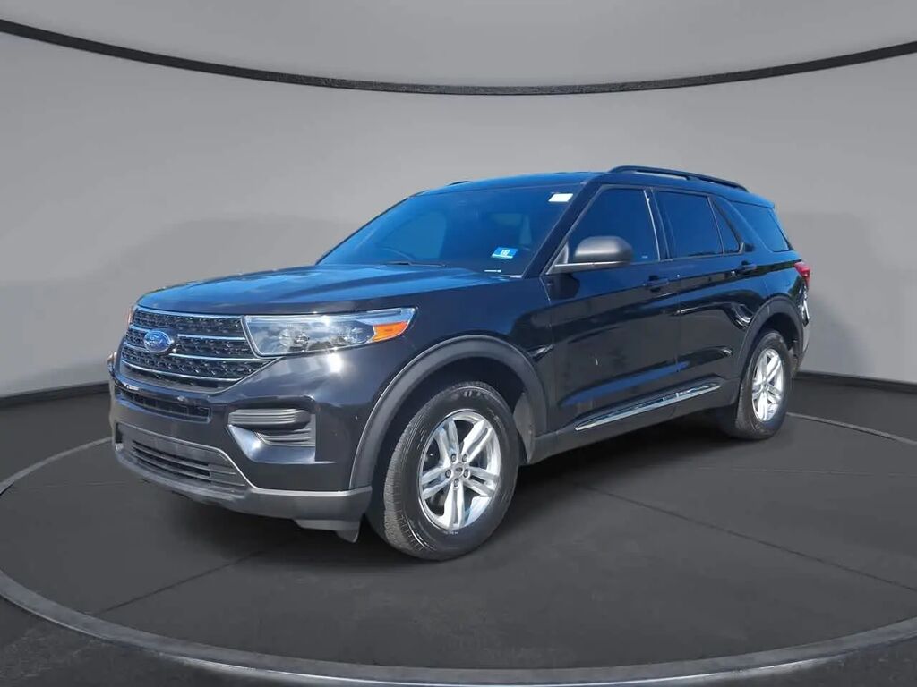 2020 Ford Explorer XLT — photo 1 of 13