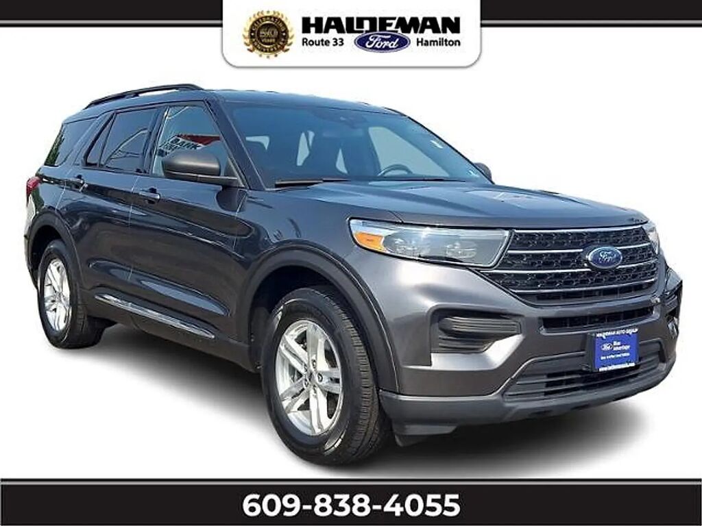 2020 Ford Explorer XLT — photo 1 of 13