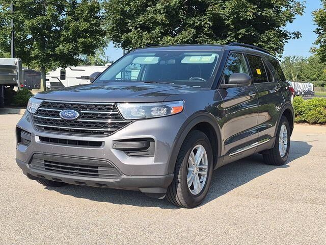 2021 Ford Explorer XLT — photo 1 of 5