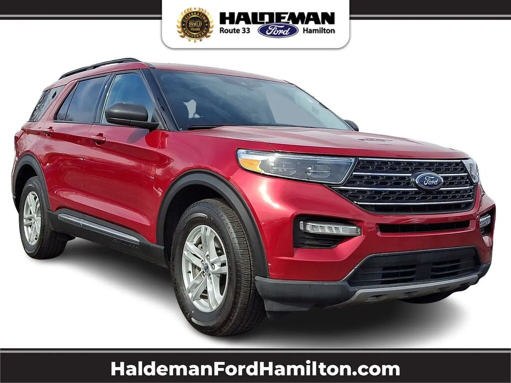 2022 Ford Explorer XLT — photo 1 of 13