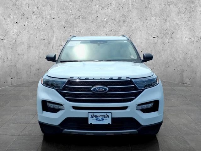 2023 Ford Explorer XLT — photo 1 of 12